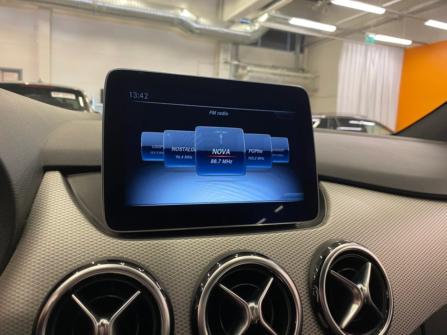 Car Image - 6qQjhx7ok5xVAnmonClfoC