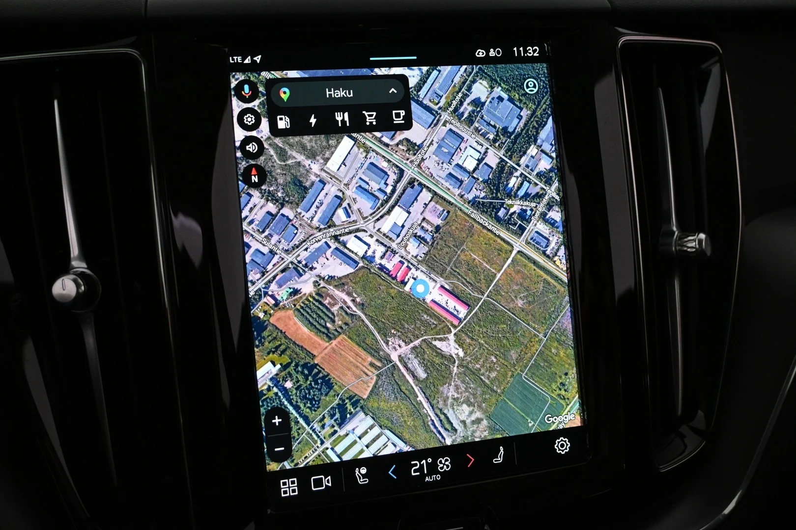 Car Image - iaZ5olY09urj6vPSUCVM4