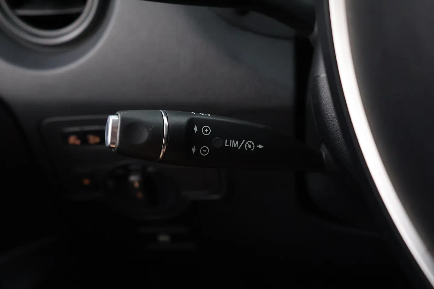 Car Image - gZvYN6CUj1E5fAkxheQ7a