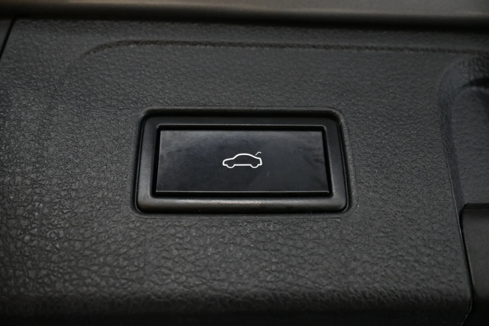 Car Image - 1K74P9rARST5OGzrW2bvxH