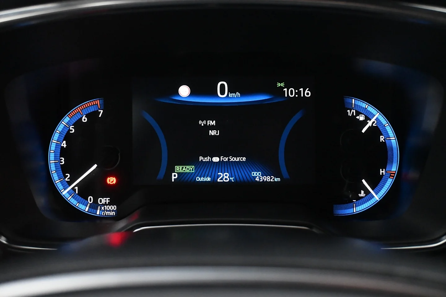 Car Image - x9apkFZPtGUtcVFTxmOuJ