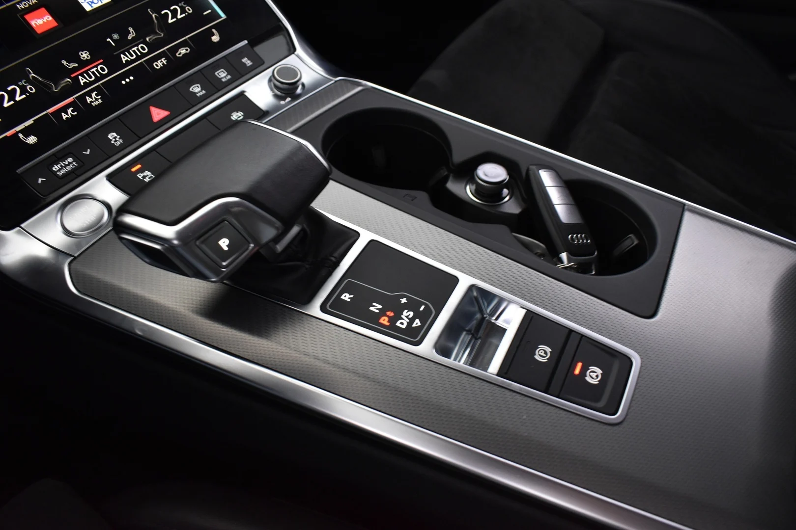 Car Image - 1xqlqFW0azBjox6nGkDAuC