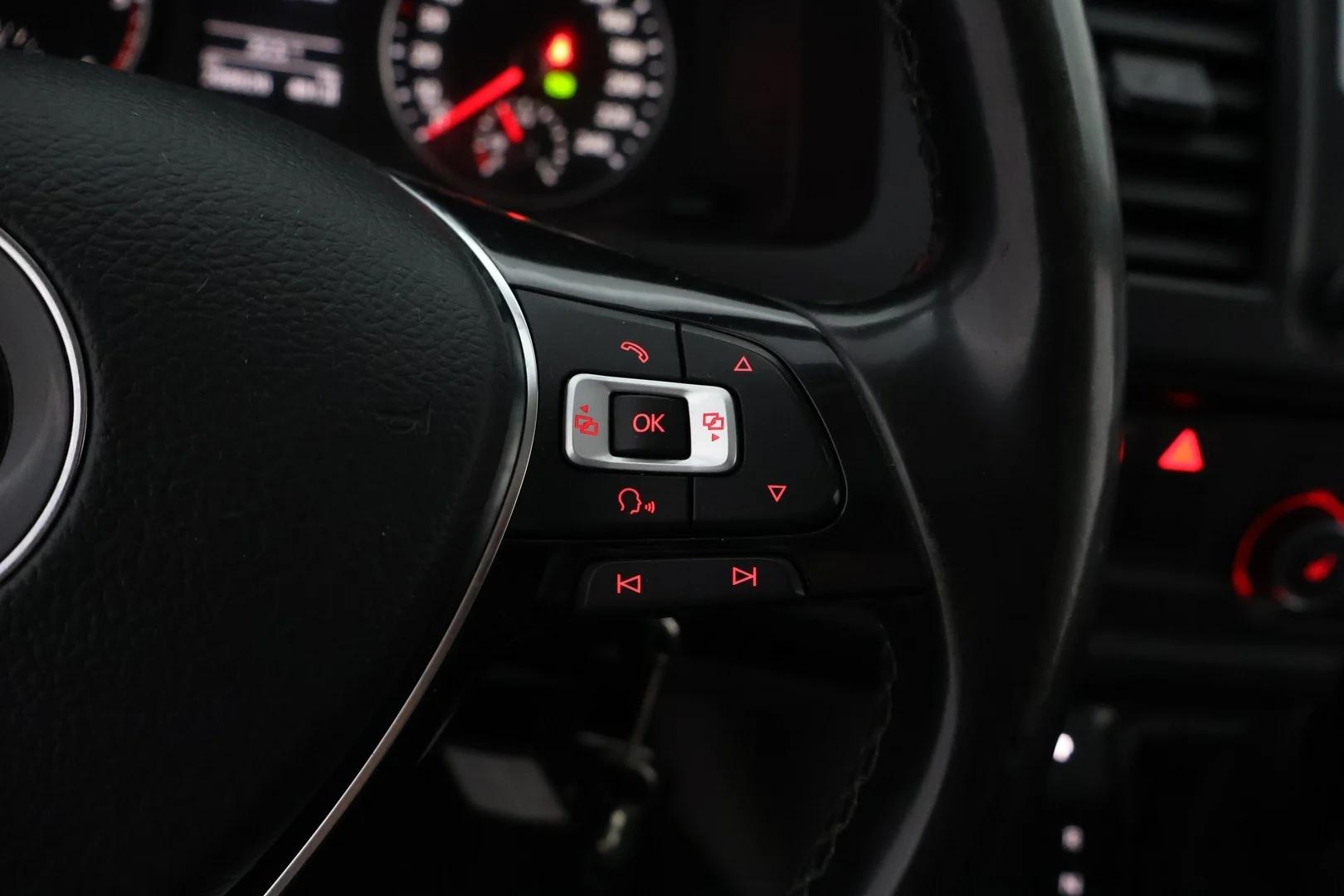 Car Image - 5t688P4XopmJJscu9hG4aI