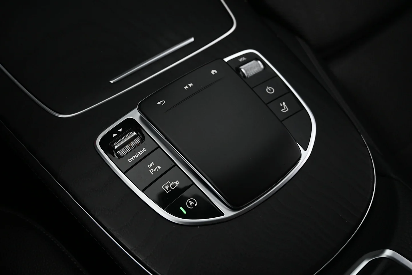 Car Image - 5kq6VLMW6qDa81fOZvqhb2