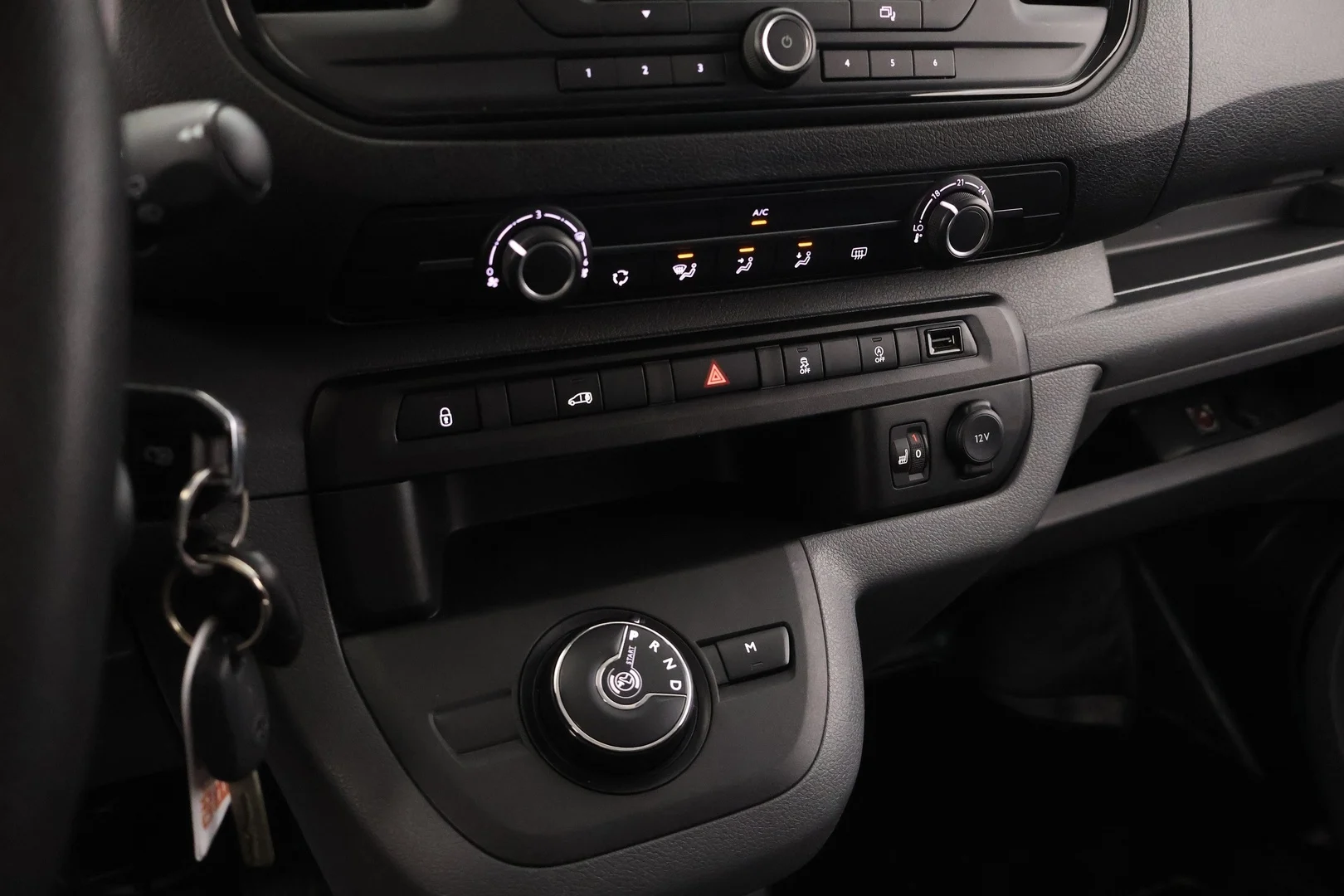 Car Image - 1377pTjQrSx66tGjxPoAHL