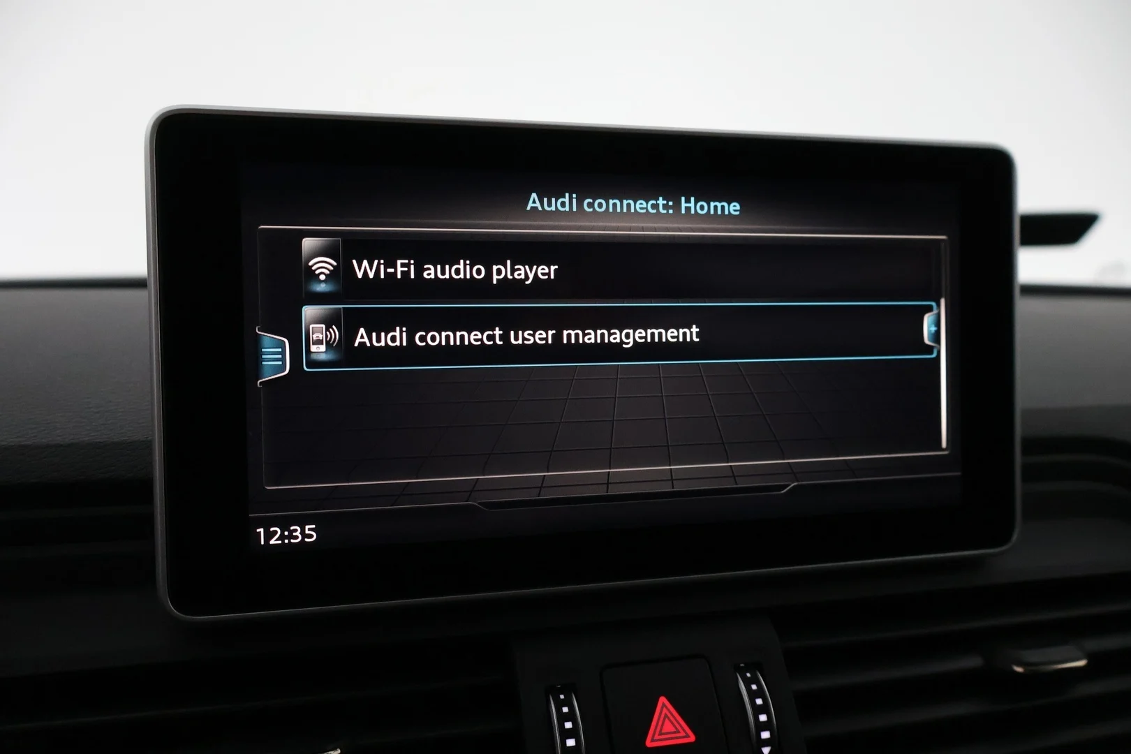 Car Image - HMoefmrmAZi2sJYSM3Nkr