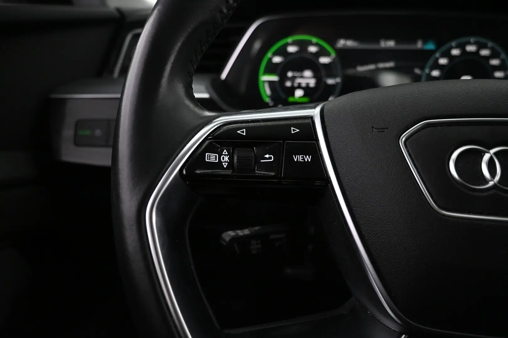 Car Image - 1uDot3mjT0SjnHLdRYlh68