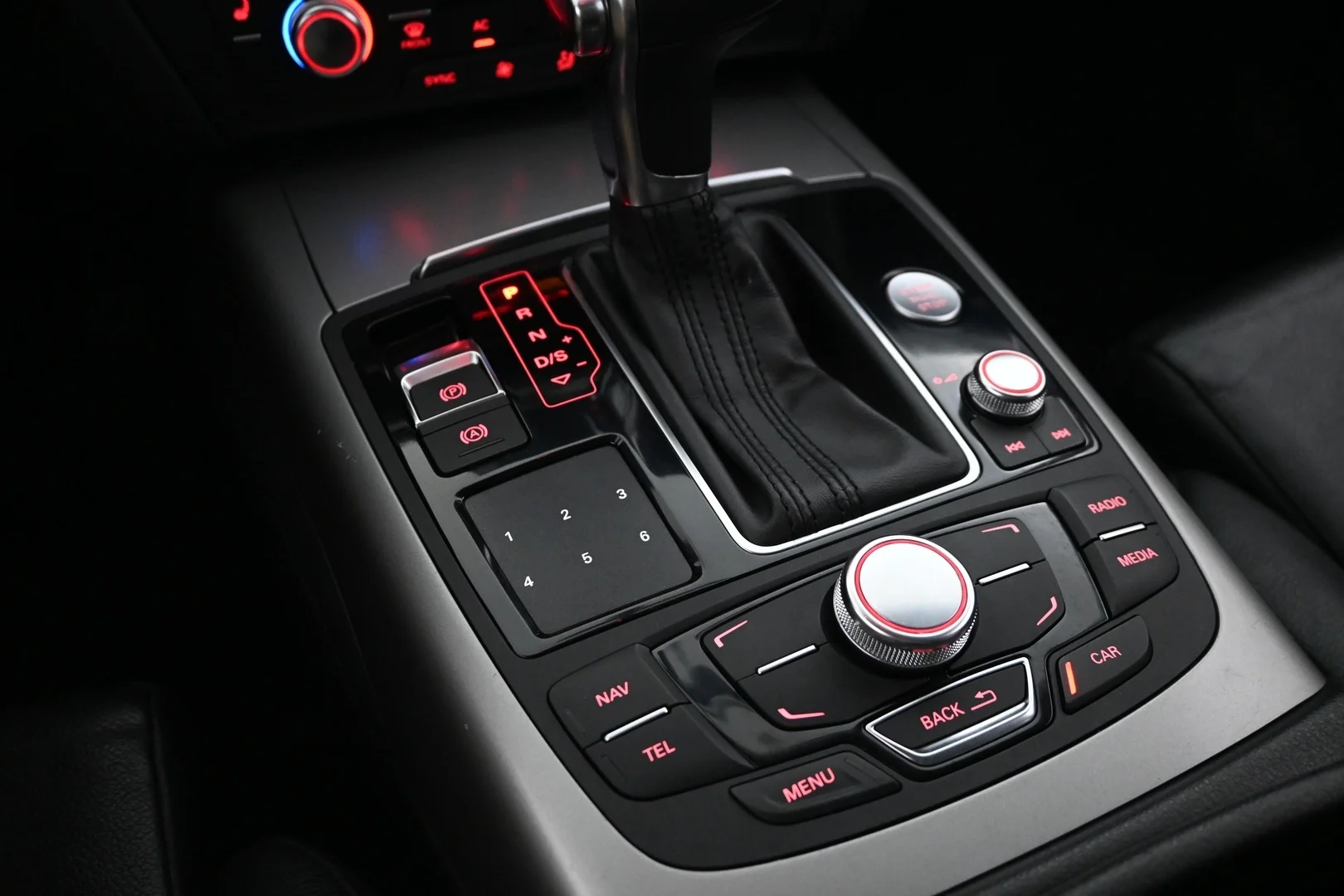 Car Image - 3Kcf3QGLk8PLLW0SEumANj