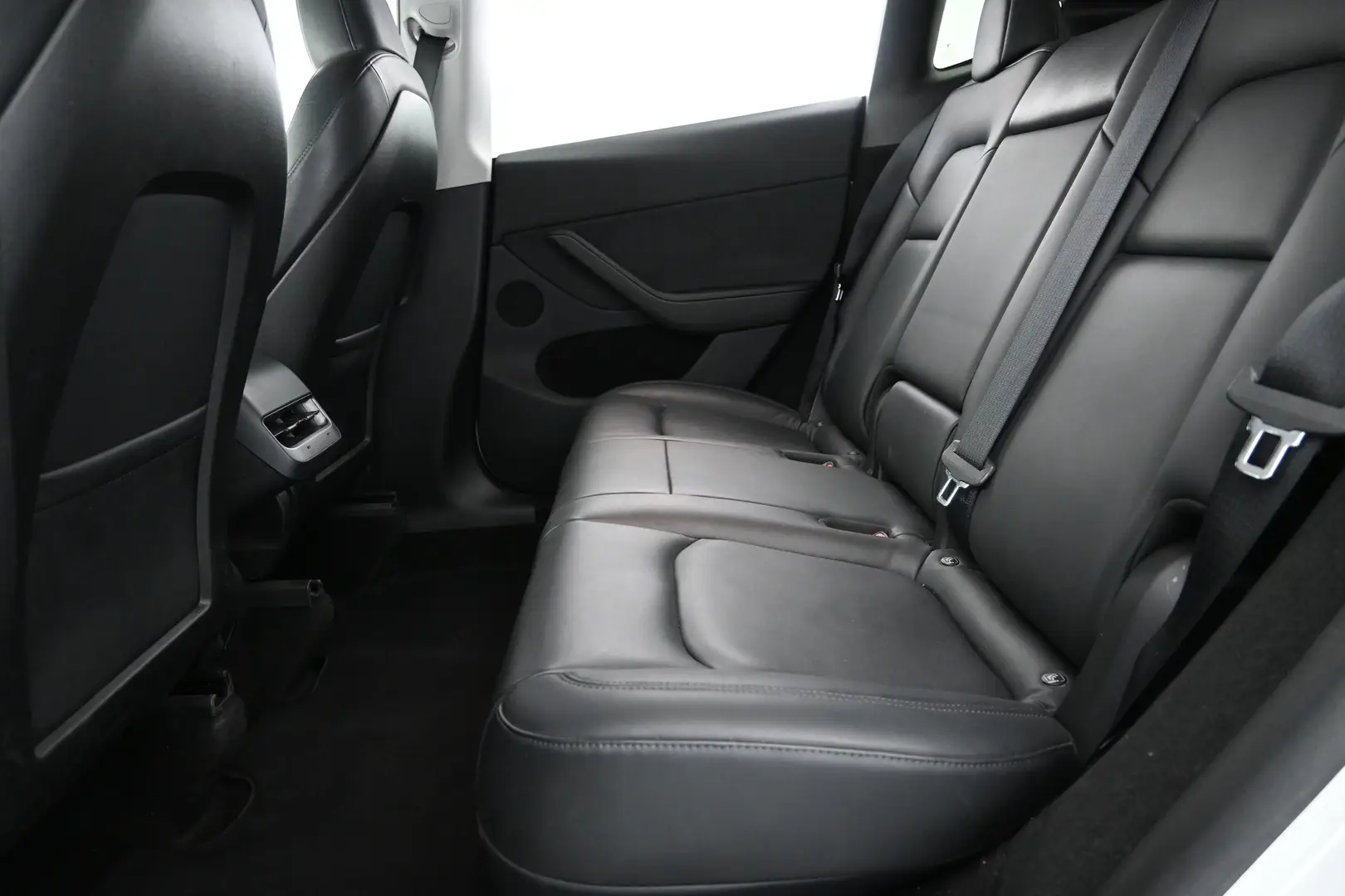 Car Image - 6OR3TAiFdkArBUFQAk5rpP