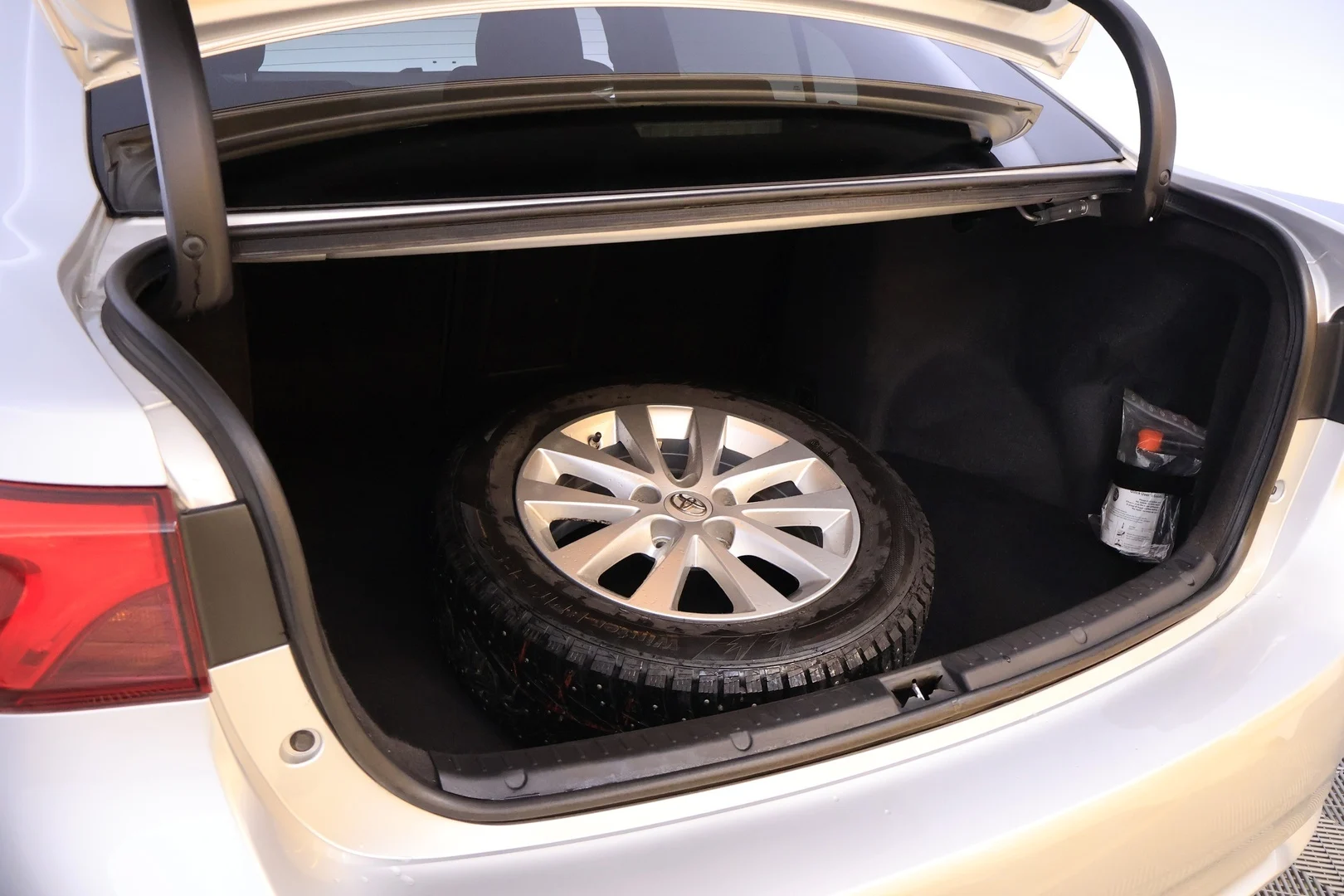 Car Image - 6oCTUAYcg6PTwJvY11lVRn