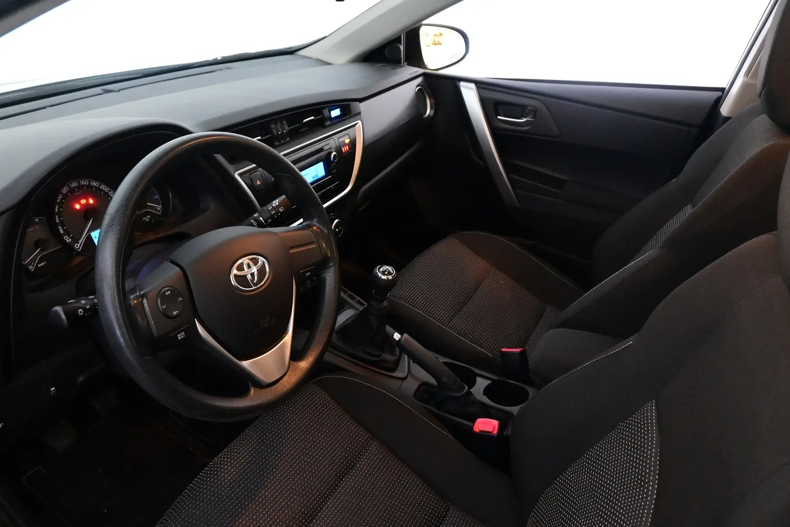 Car Image - 1FgCoj7BS8nRP833VPyLqE