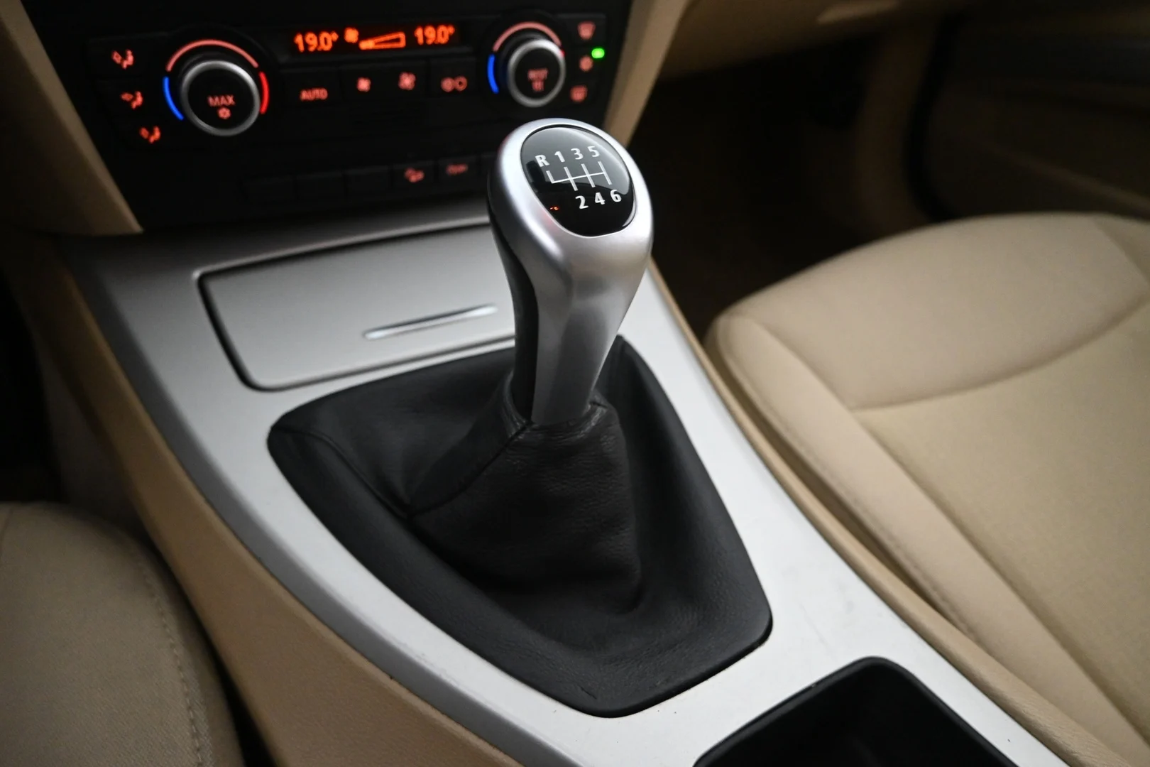 Car Image - 2OsWqZ5rx6WLZC0Ni0y5sR