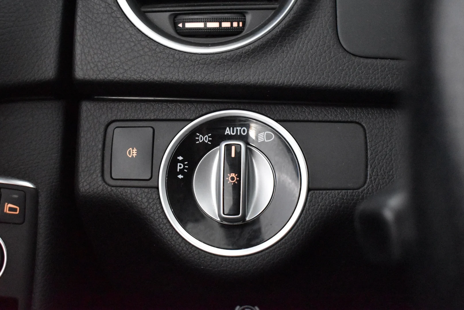 Car Image - 9pnsRtMAwZ7pae1Lvy67s