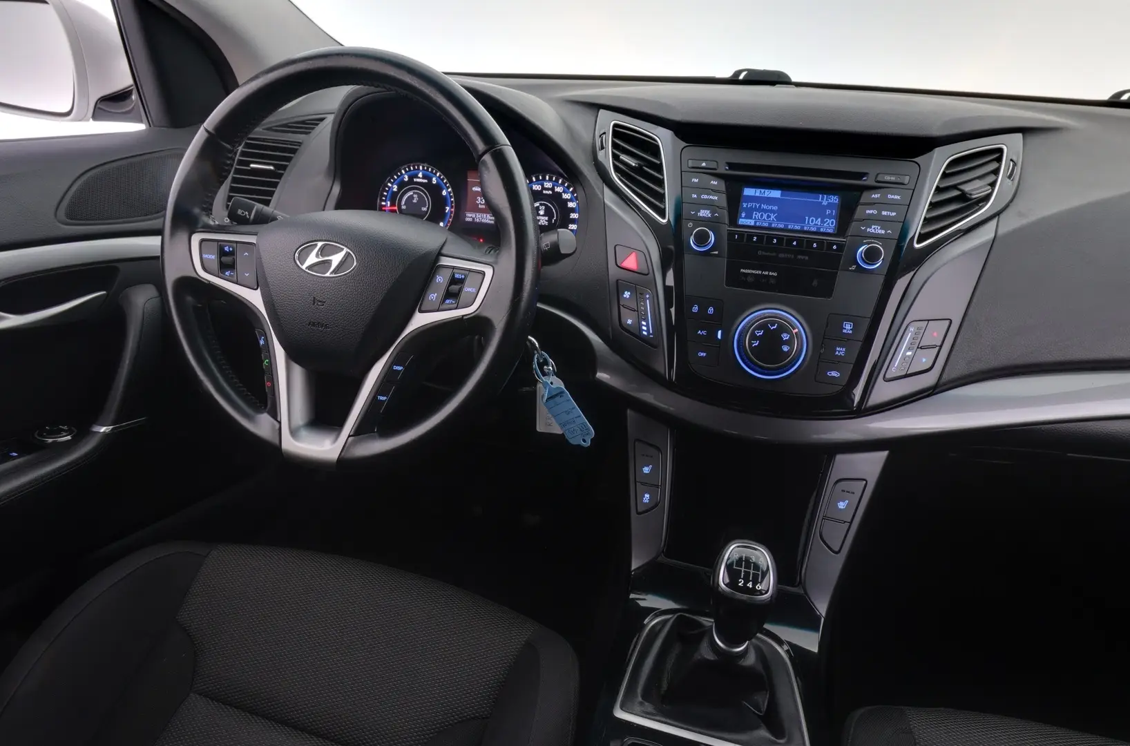 Car Image - 3Bk0uDz8ugWD73KE0cAIgG