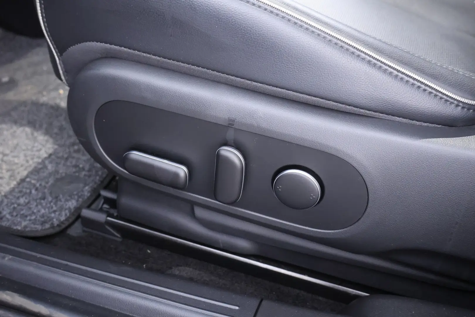 Car Image - 61ji9E3sUhAgwOZNduncS2