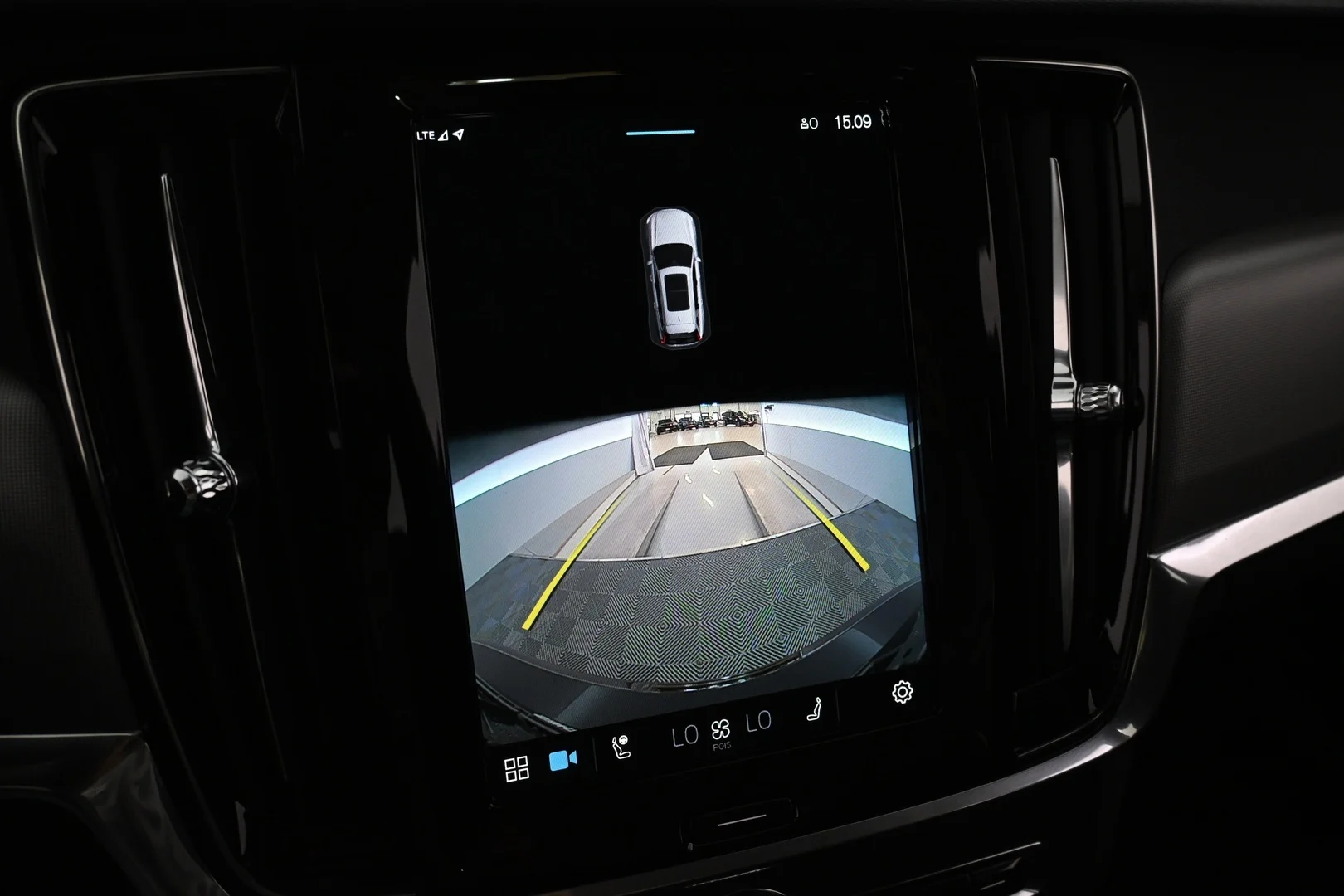 Car Image - 3WuJR9ac9XMyLSQXLePdTJ
