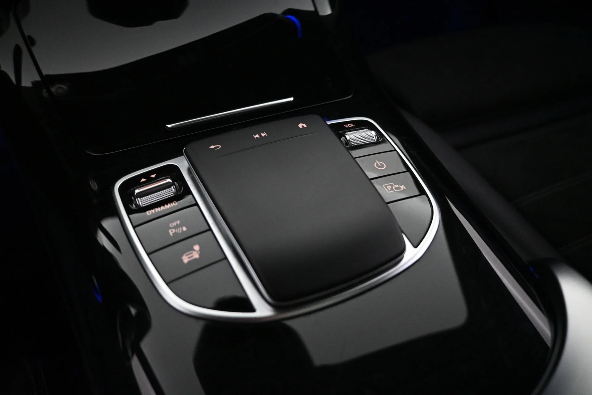 Car Image - 3mZvNhUKgPUMxgpjztiSLu