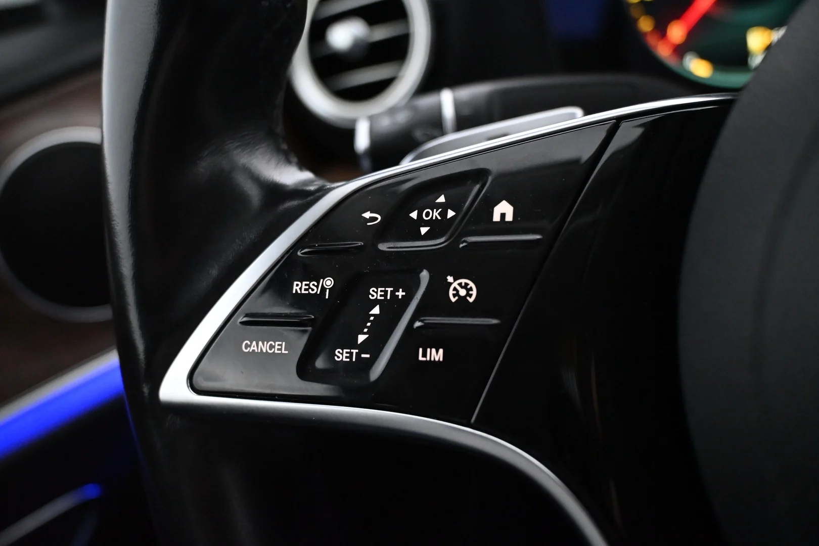 Car Image - cV21rw9ZcwMMvvnuxYtfL