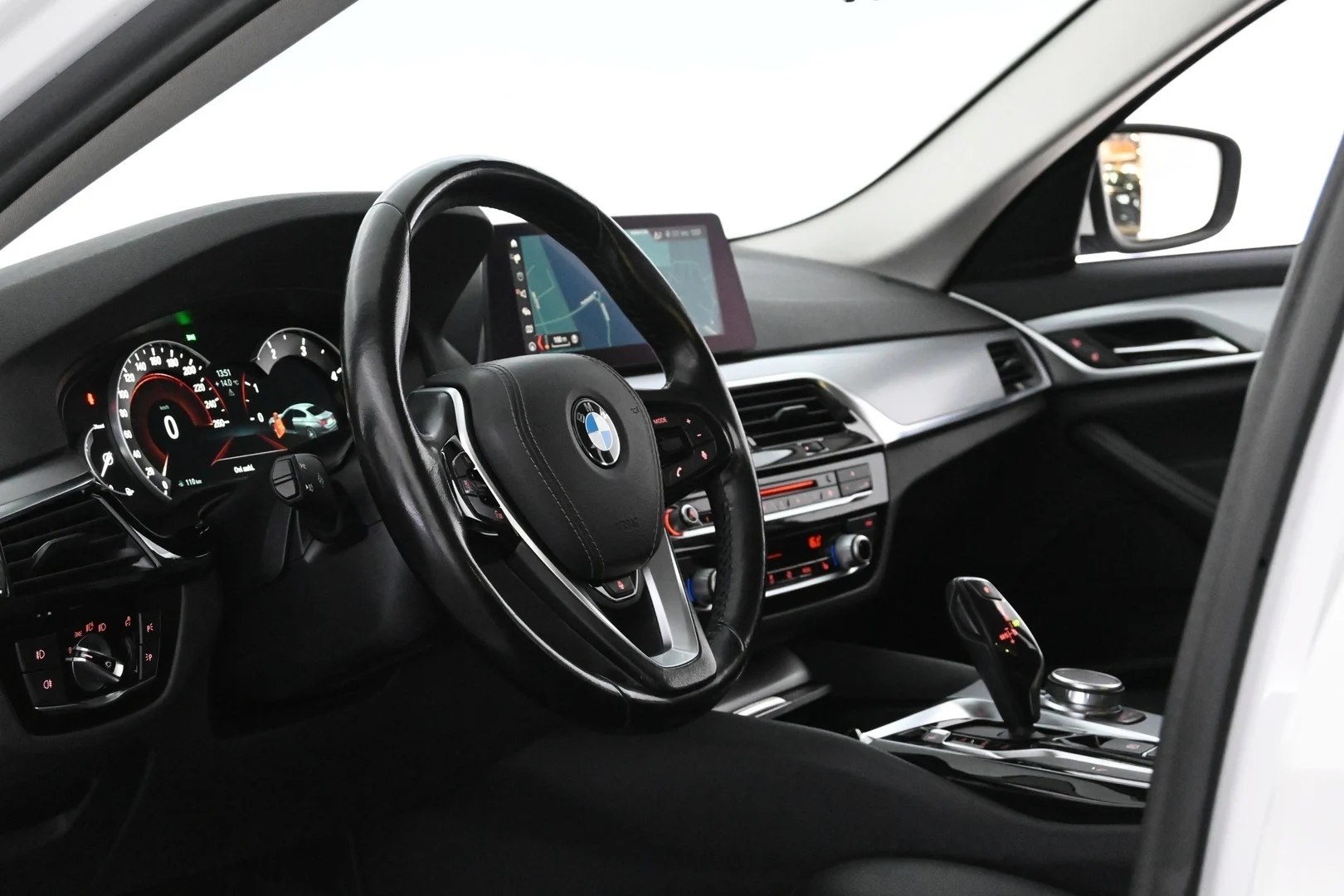 Car Image - 61VK8smNJXrtCe52y8FkfT