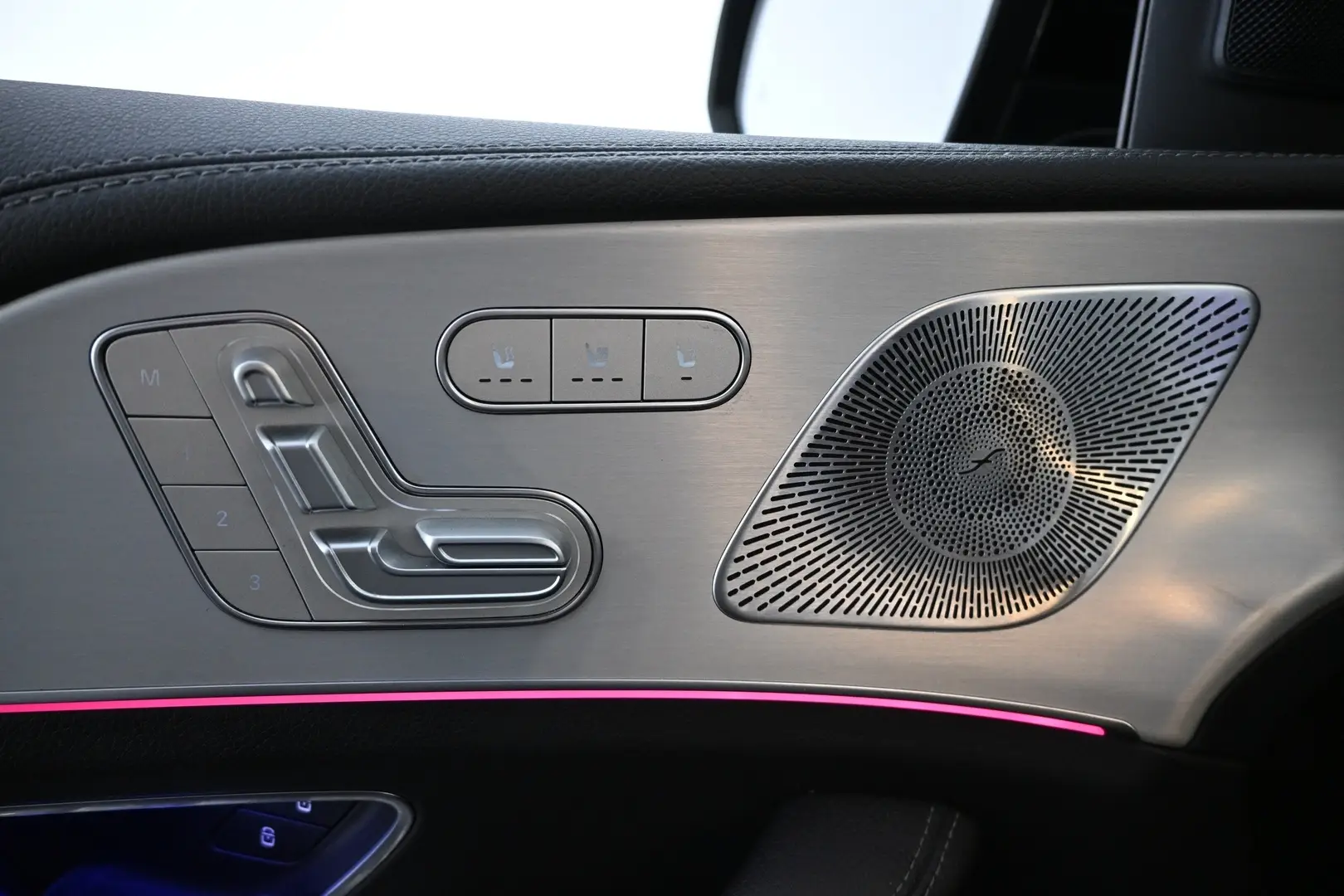 Car Image - ii4w1pBCCUHXDtJpHslcf