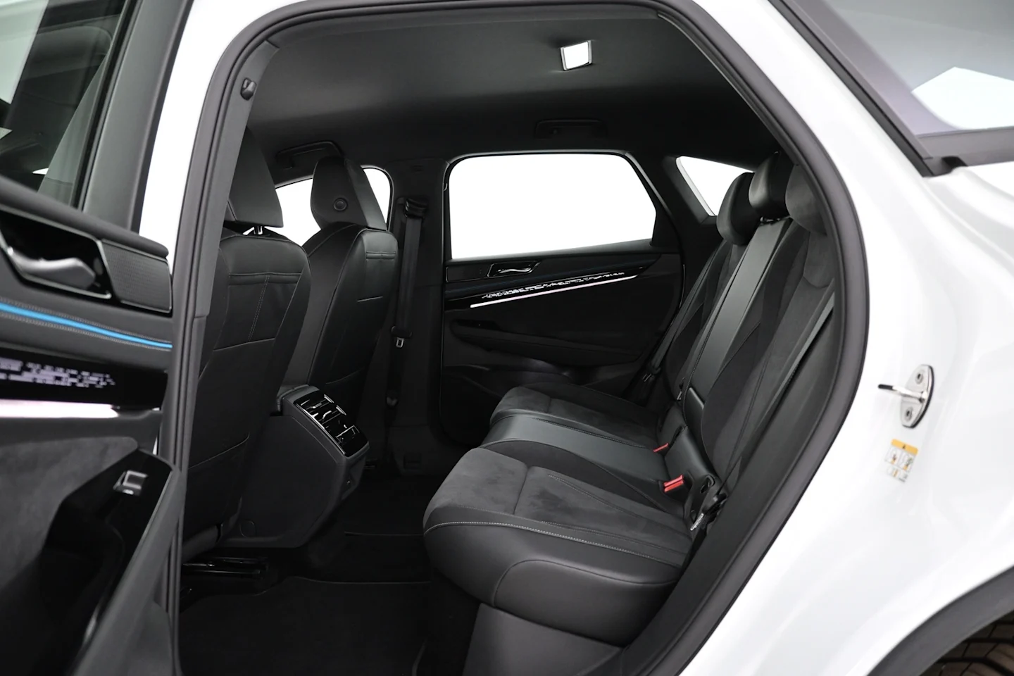 Car Image - 3WA0w2JlFmLKBLIH7T5iMe