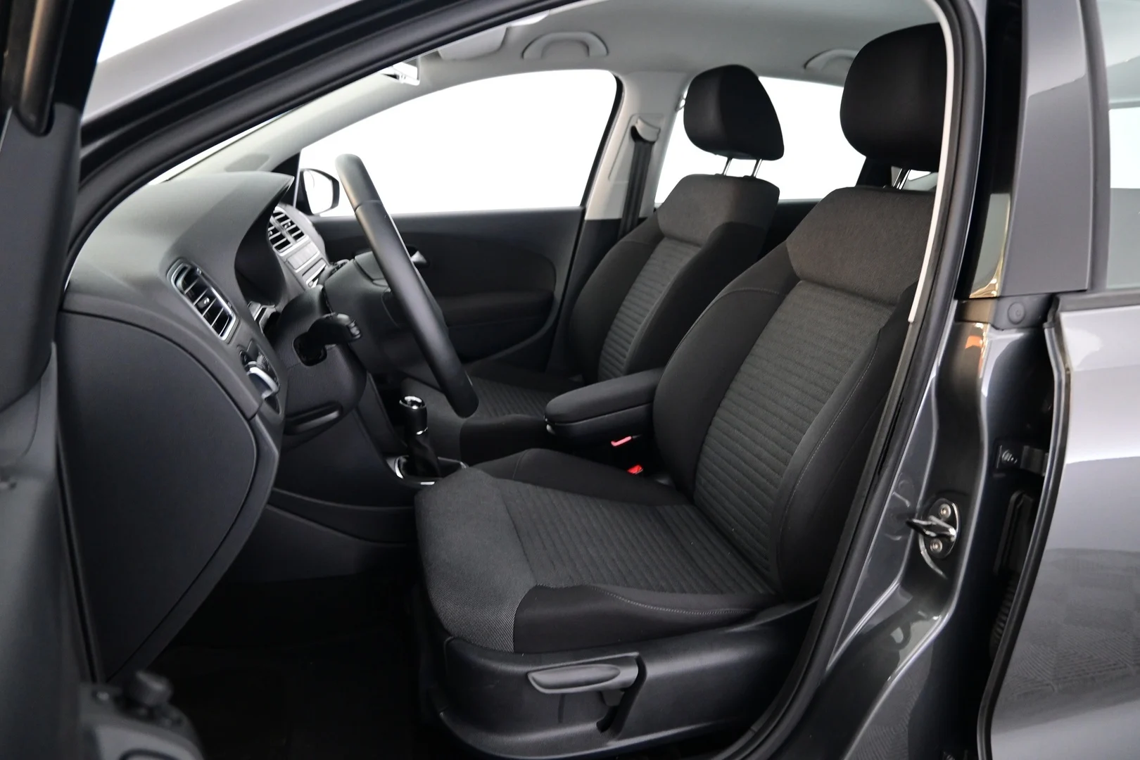 Car Image - 4gJQ4W1tkR13AzdGiwLUsw