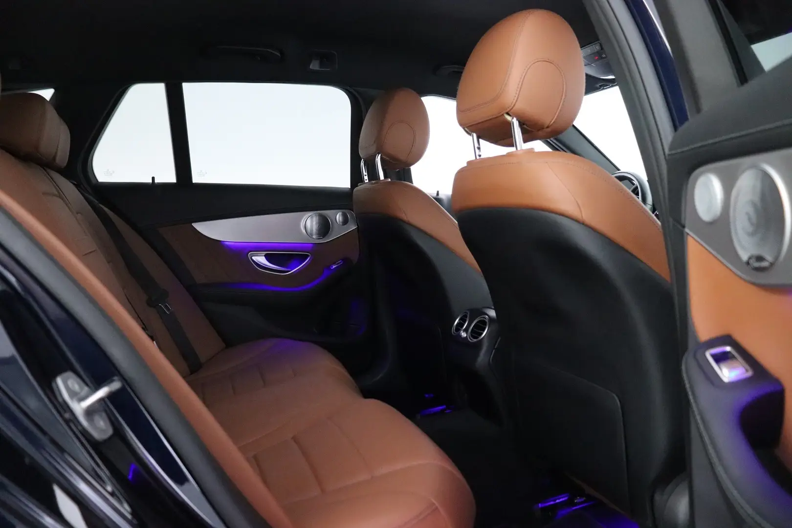 Car Image - 5Q2y6ZYCfVJ1Q4Zu5s7OWK