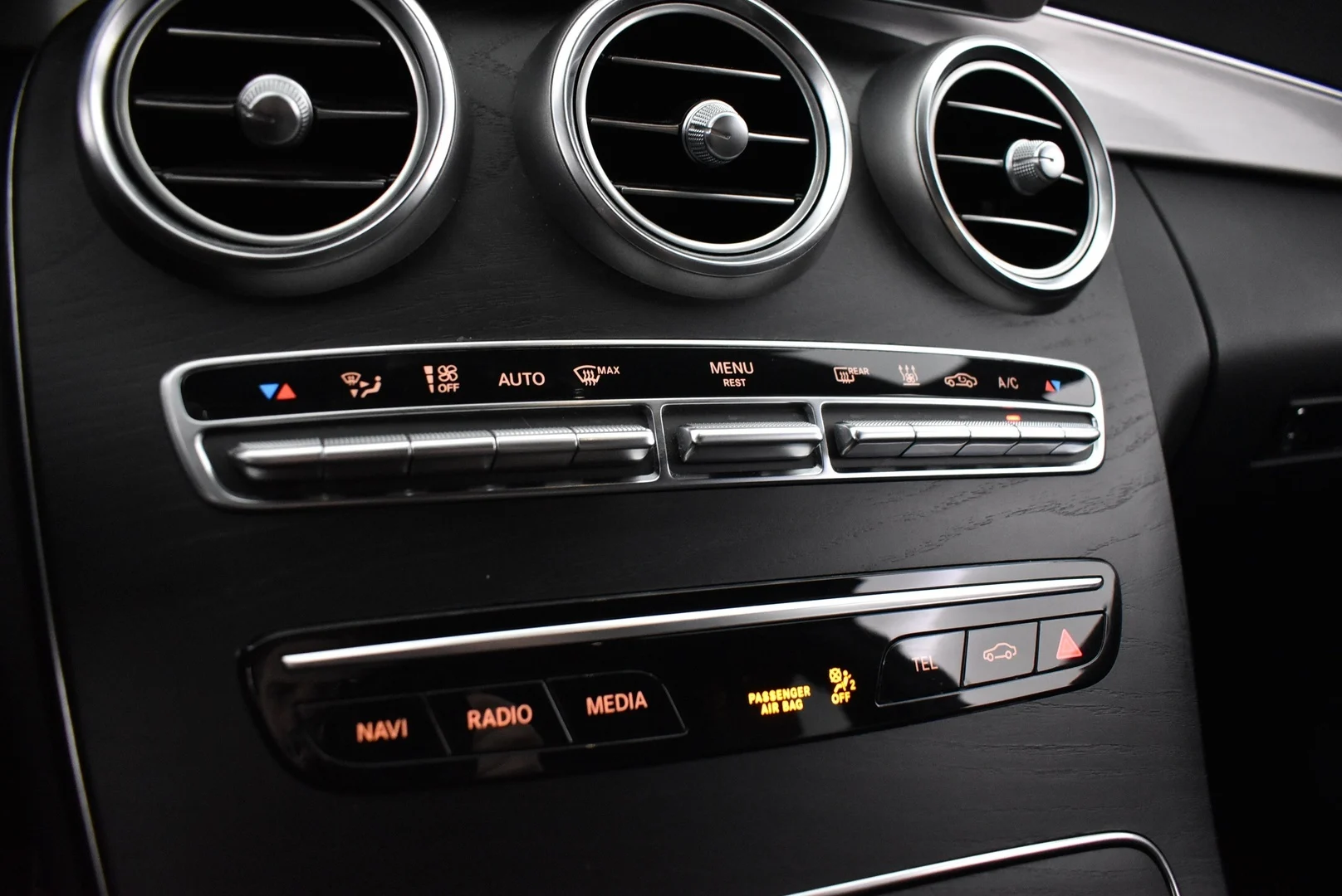 Car Image - 5zhuXbnbhooJKWaxrLGxnb