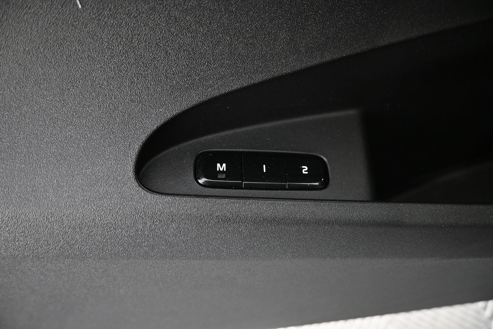 Car Image - 6zMgKQgXsSBAtZRjBRPqqX