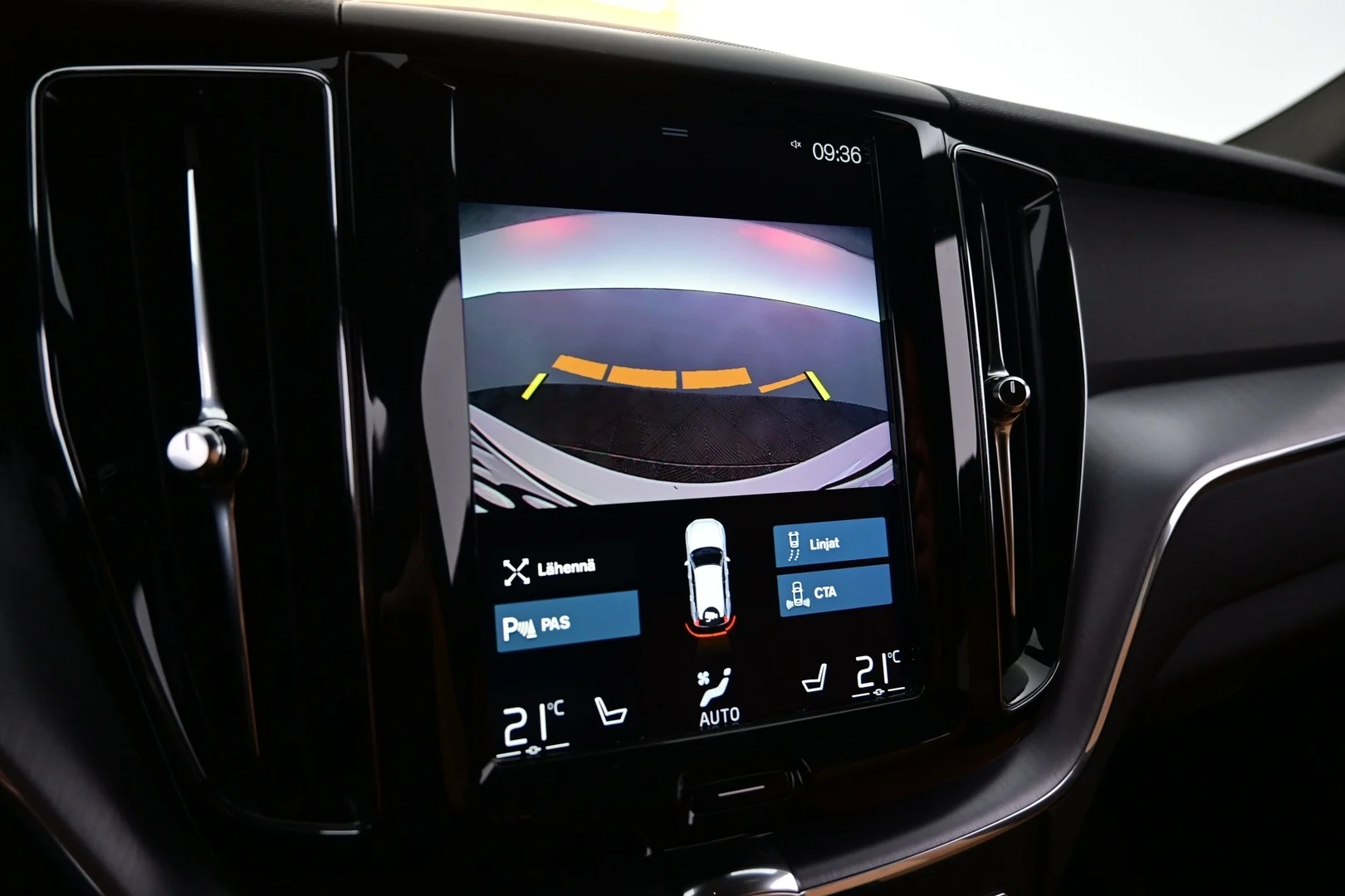 Car Image - 2iHWTDtgUlyu6sICX4r4WC