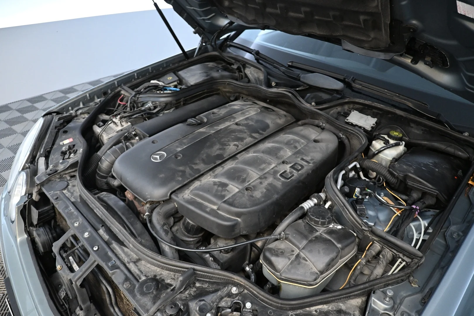 Car Image - 3xfbozqnKlU0rprmJzFORn