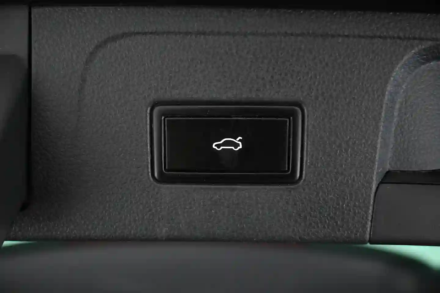 Car Image - iEyxyt8wNVpzfceczsdSw