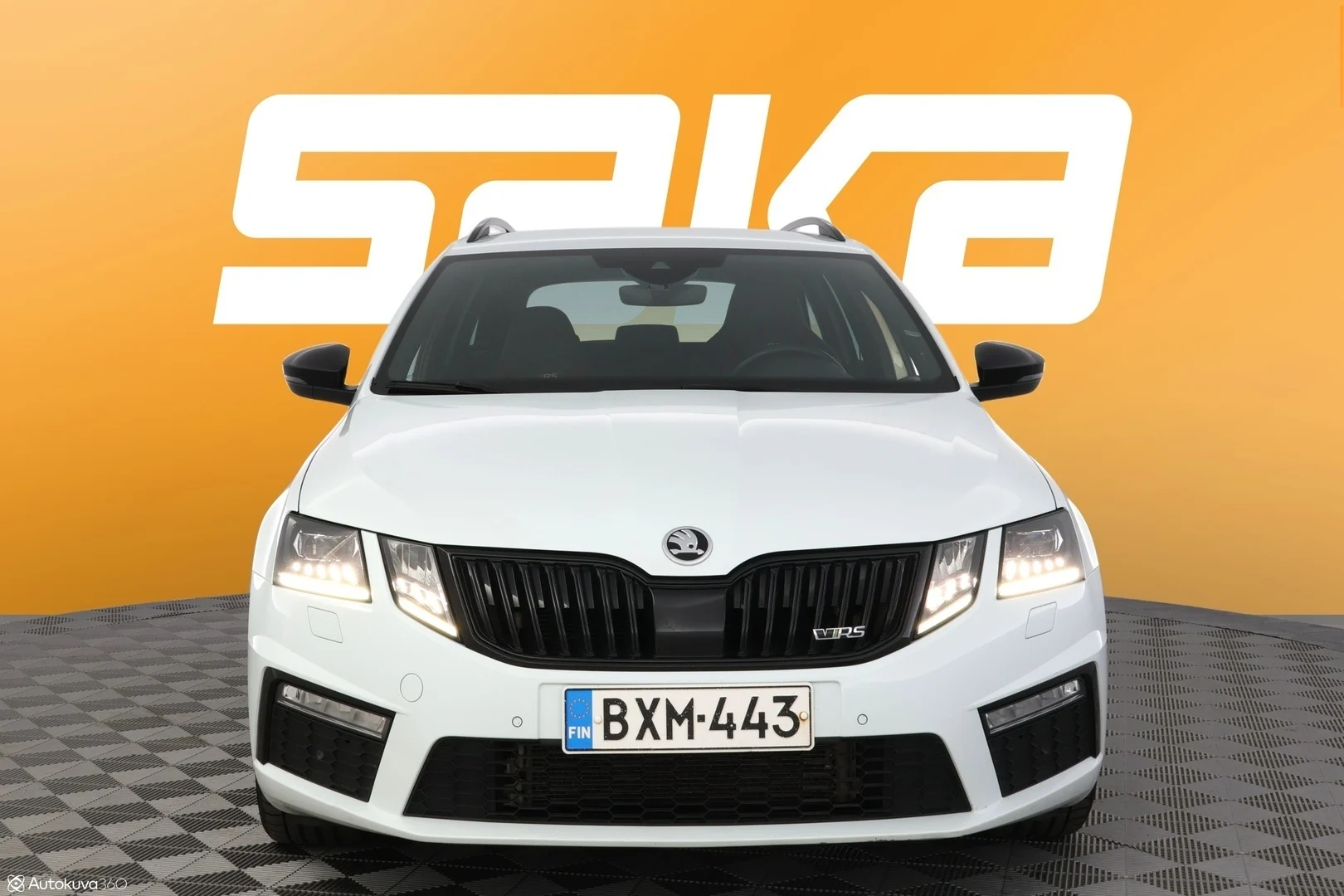 Car Image - 667502U7SgcxENVETXw9Ne