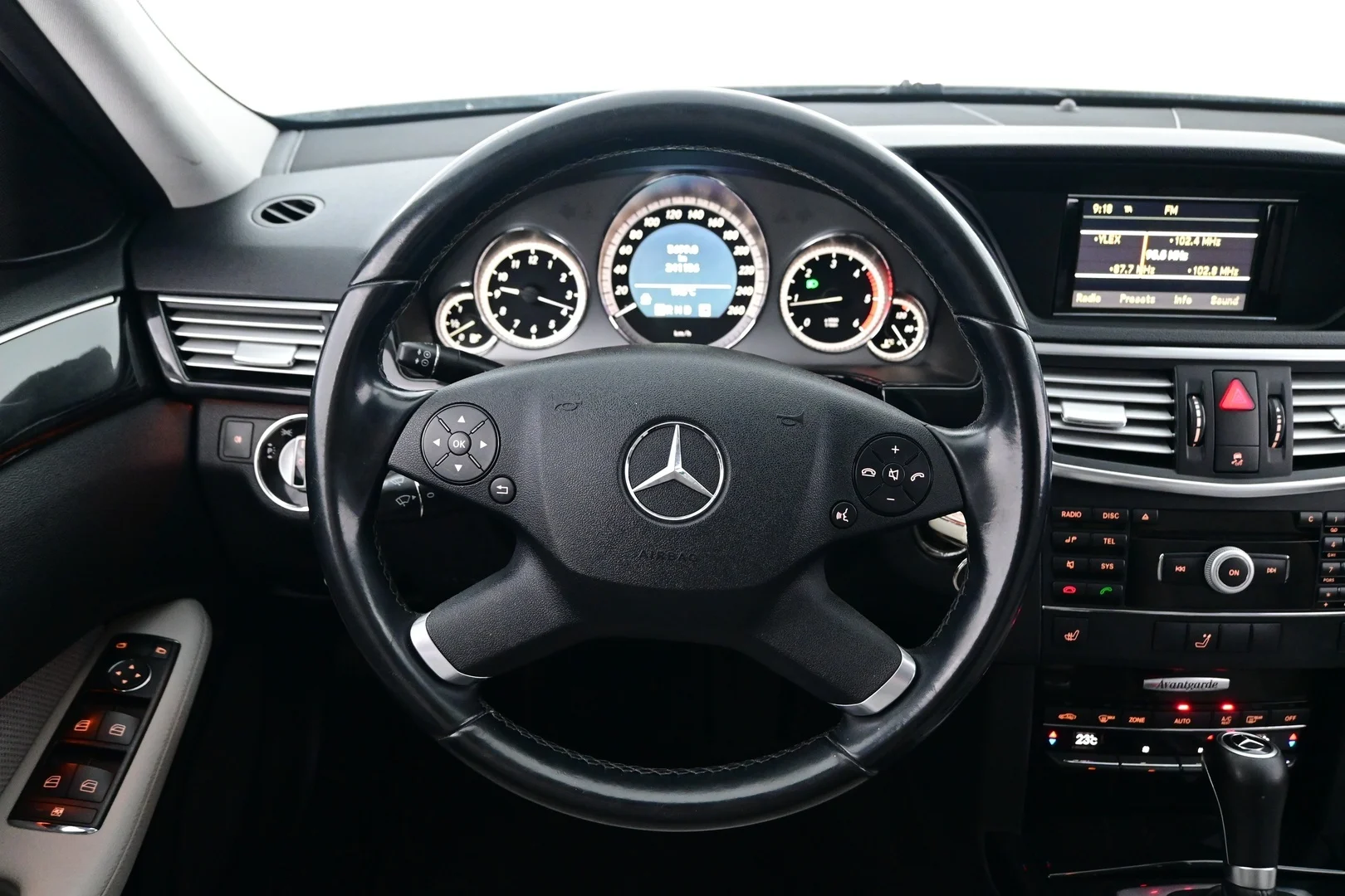 Car Image - VvFHSVqbiqK1OtuMMyfzX
