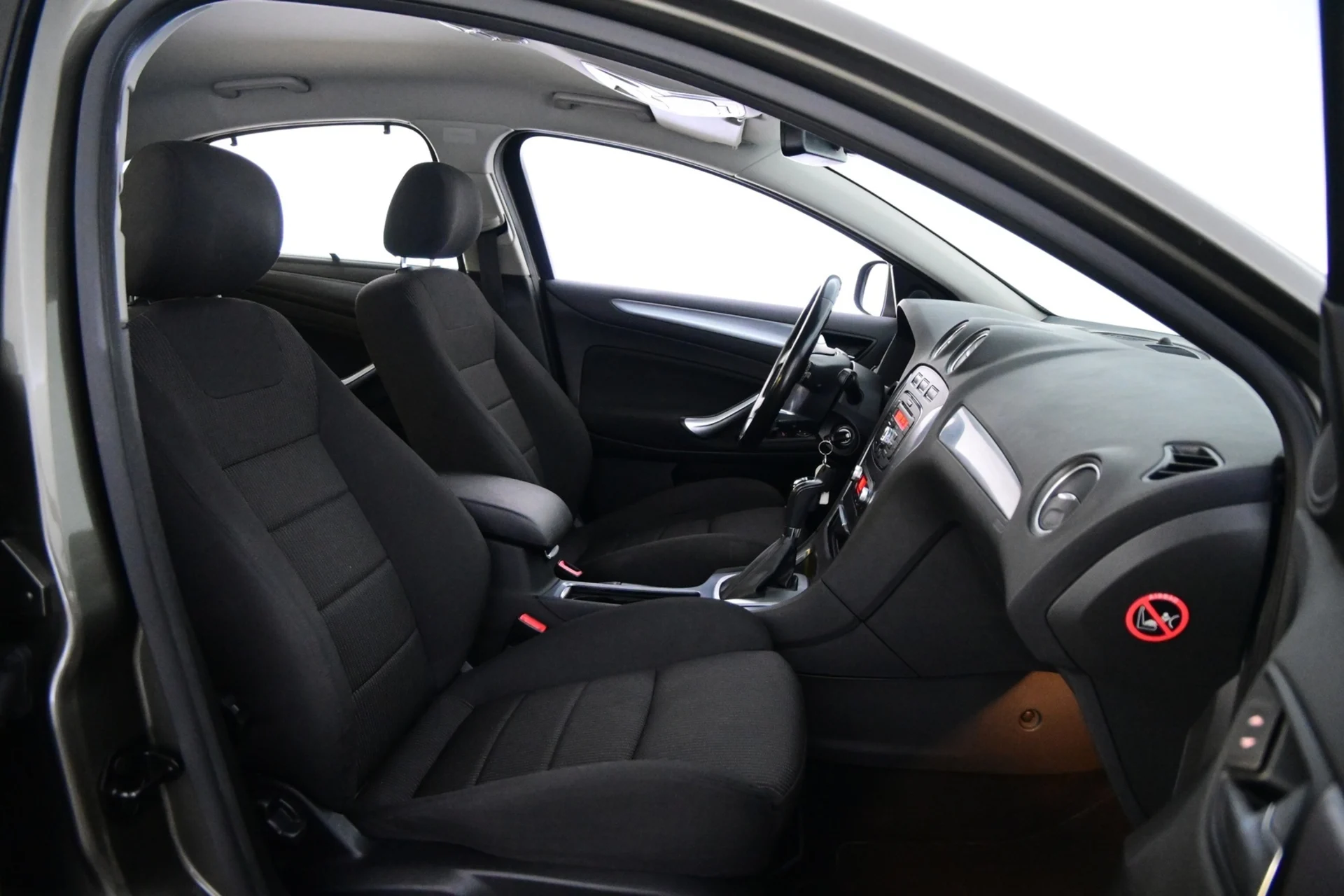 Car Image - traUM1uDkLNzjSnwVnqjI