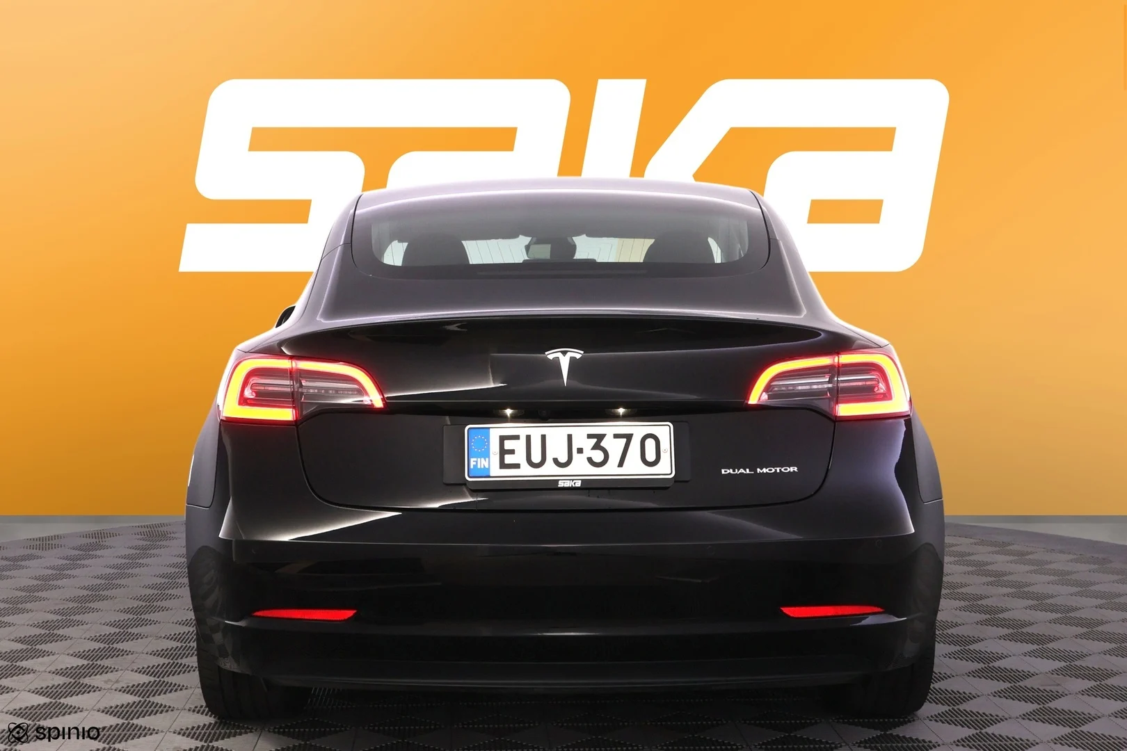 Car Image - 2UiCg9hCLzsOWePjuGHtYc