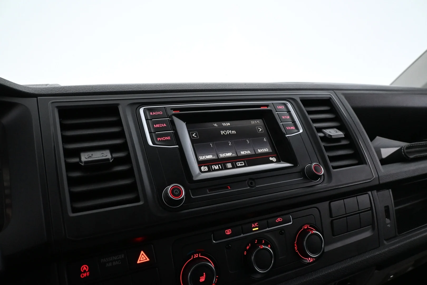 Car Image - 6ujXGNedO60OZsMQMhpd9P