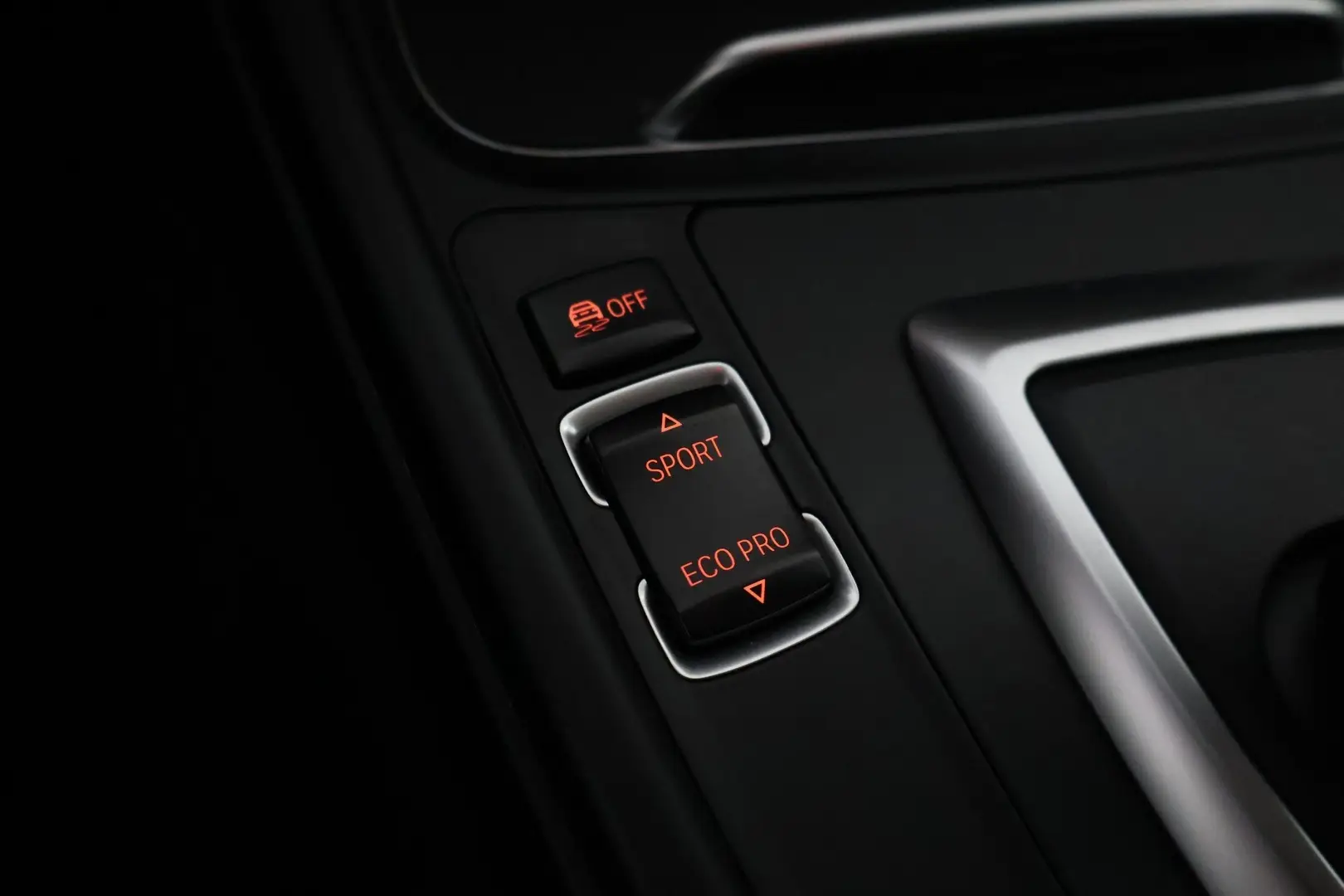Car Image - EqgIlxV9DWtz6oNiqpy8z