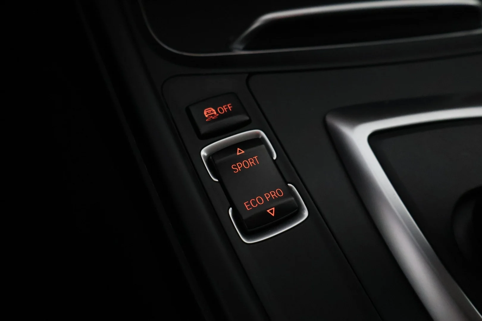 Car Image - EqgIlxV9DWtz6oNiqpy8z