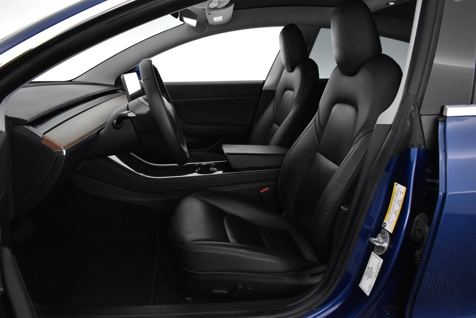 Car Image - 3WHcC3bUKjarAtOpcViFYp