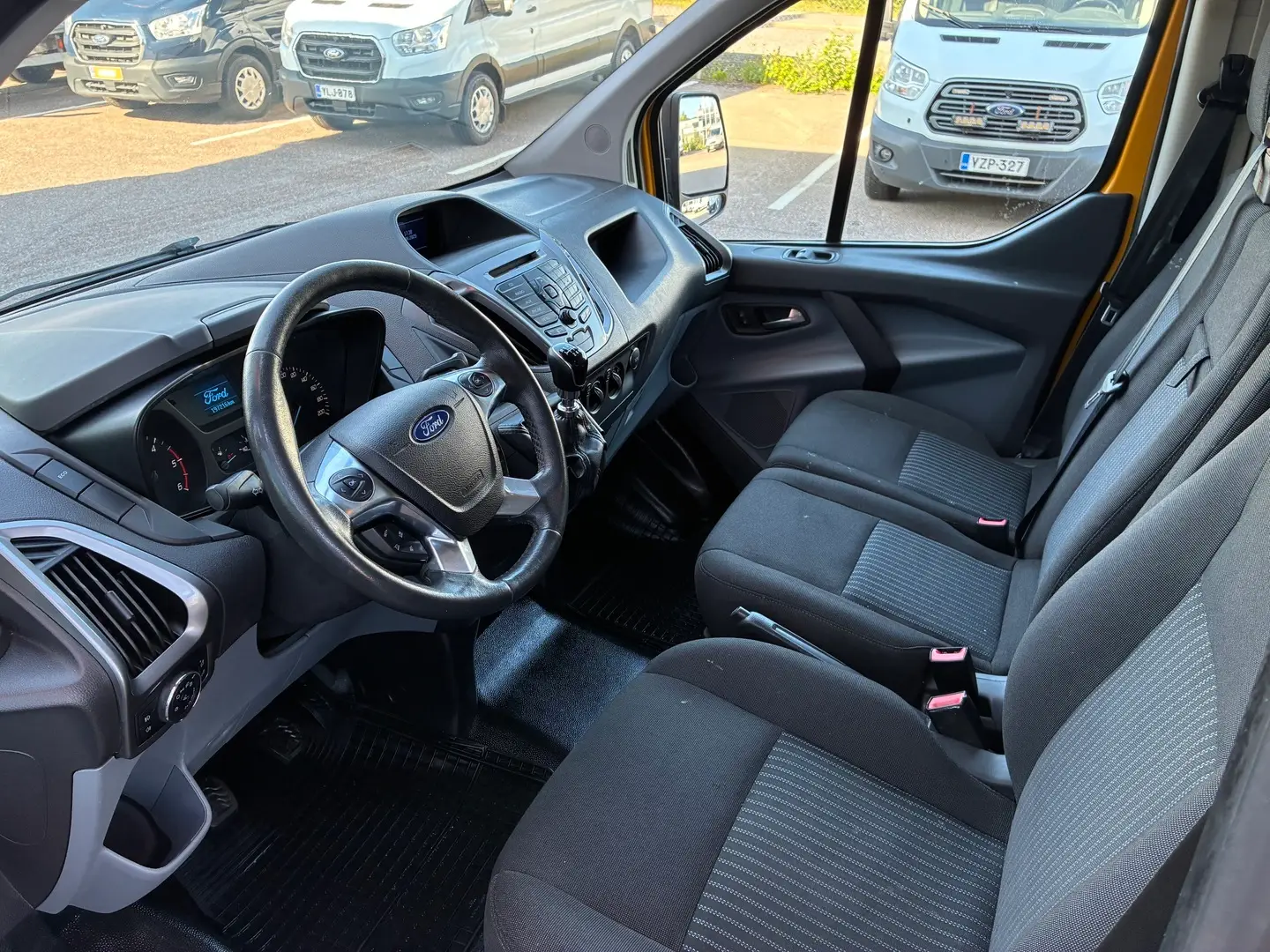 Car Image - 6IiZeyTkXlILgpasd4u6jK