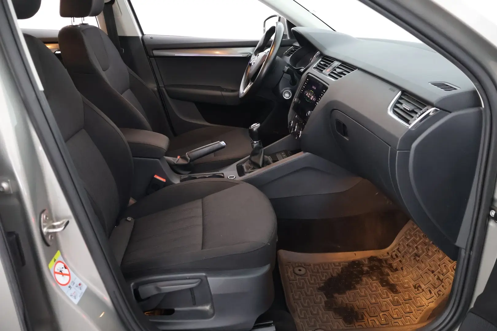 Car Image - 5mIcANjFRvkAQ6k2ychofB