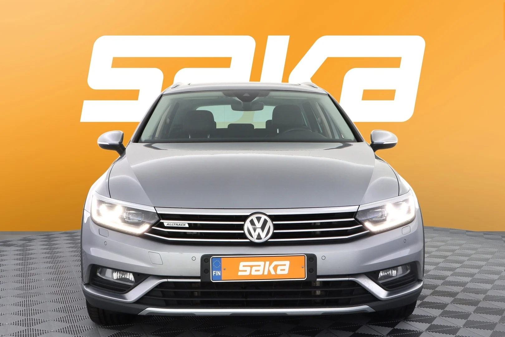 Car Image - 5NxMVwVyYpSEo1rQFb7P6b