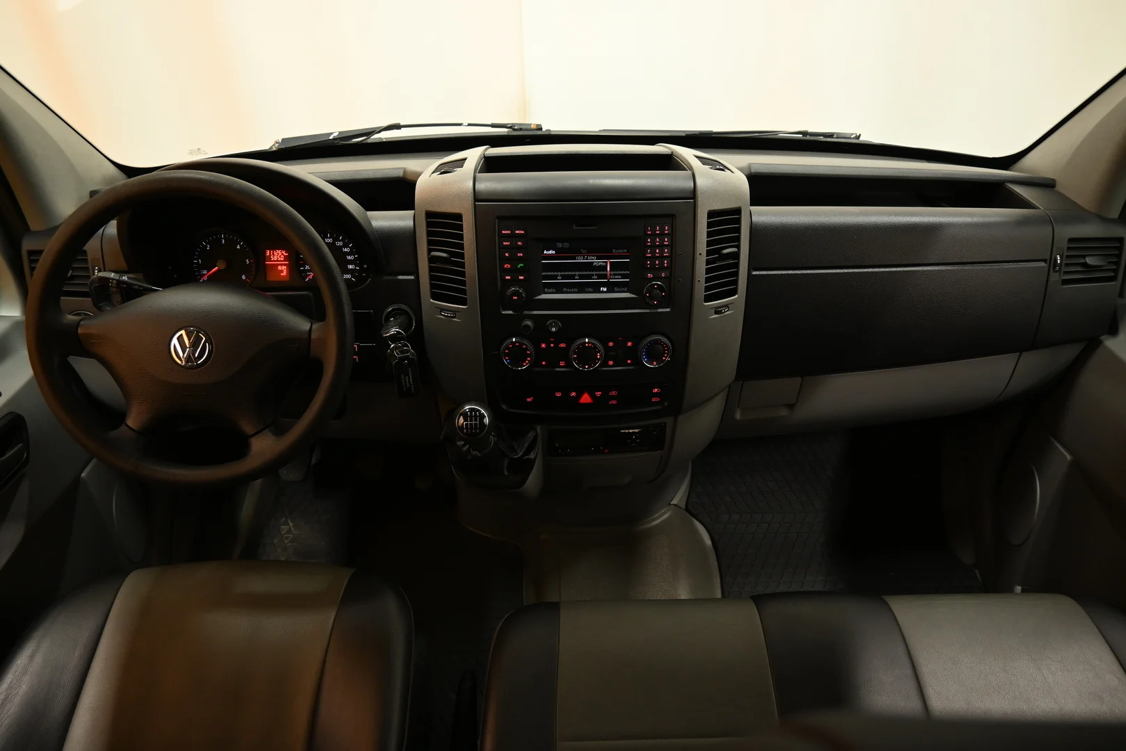 Car Image - 1TfU50dC9kNjsApeJquotR