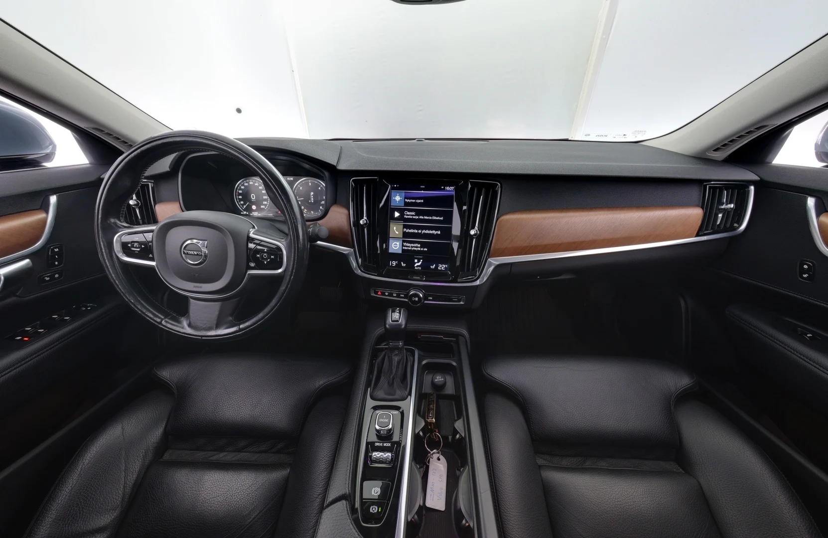 Car Image - 2k5BfeE3dt11duGQhQEwHJ