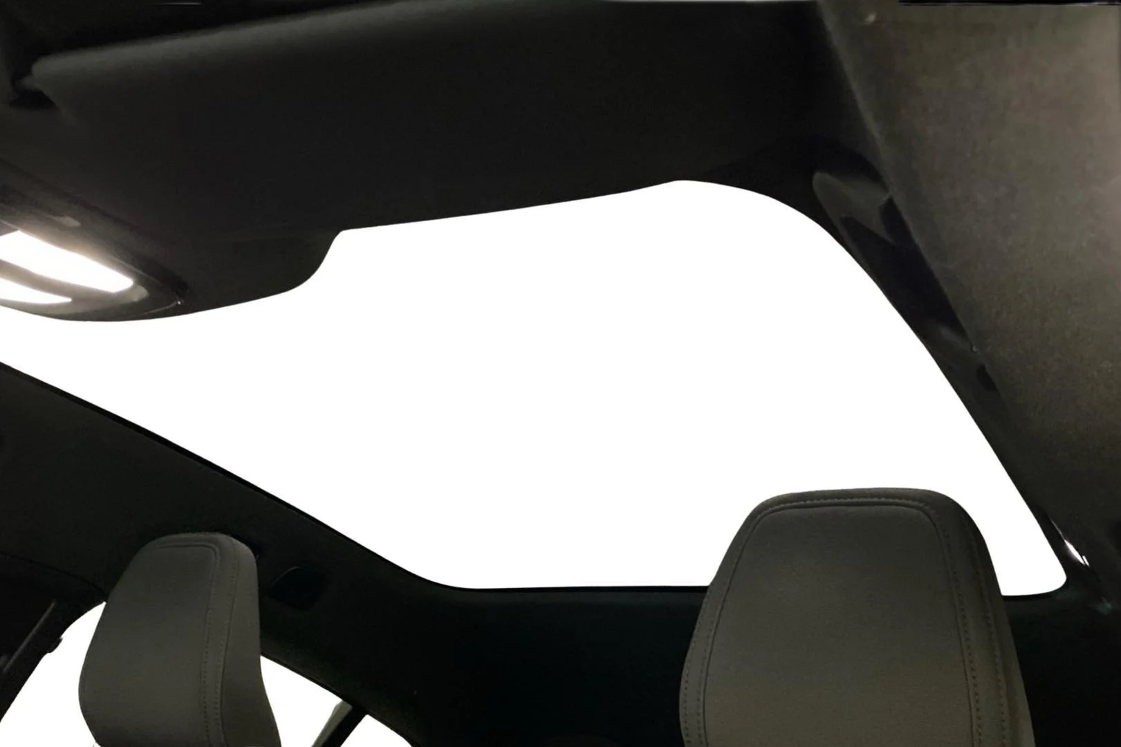 Car Image - 3ZQhSYtiCaCibLuMNUOXHq