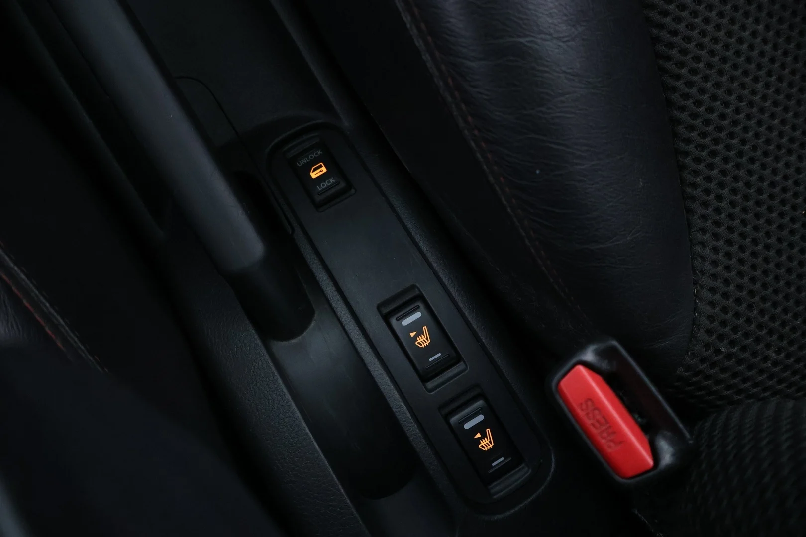 Car Image - 3kzV9CPiDaIwT6XUrP6IVy