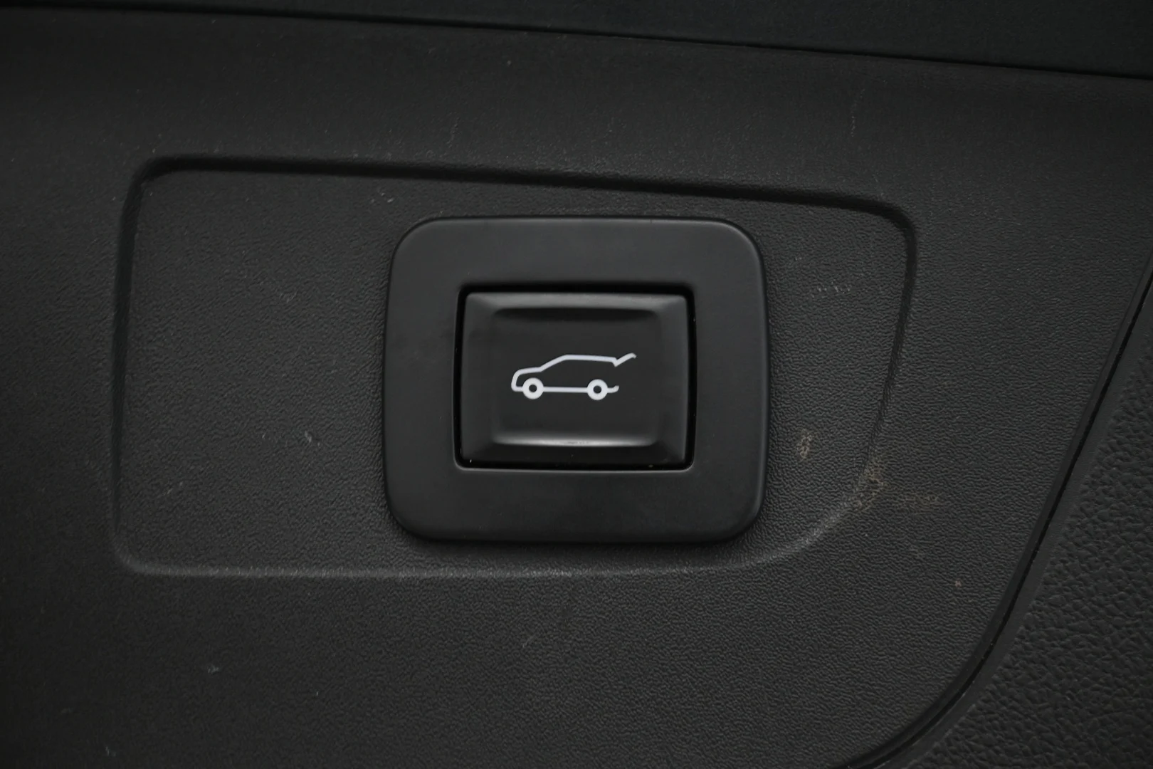 Car Image - 3Oq7WLX41s8nsFG7EqApjc