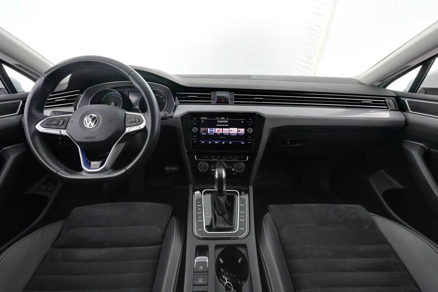 Car Image - 6sBfrKlQNtotmlhrld6aHo