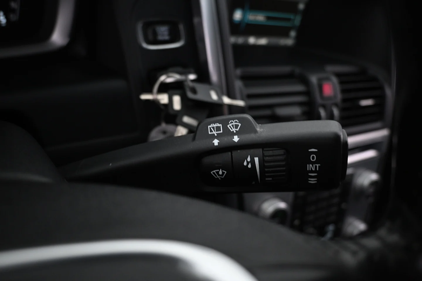 Car Image - 6D8sjKBpyiyjAoScNEot22